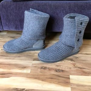 UGG Classic Cardy Boot, knit gray